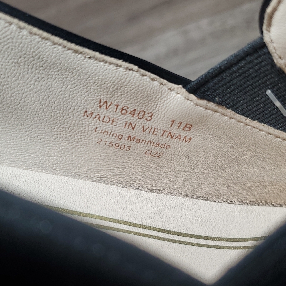 🦋NEW COLE HAAN - Picture 2 of 16